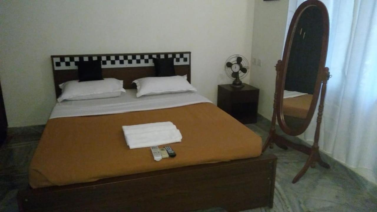 Urban Retreat Homestay منغالور المظهر الخارجي الصورة
